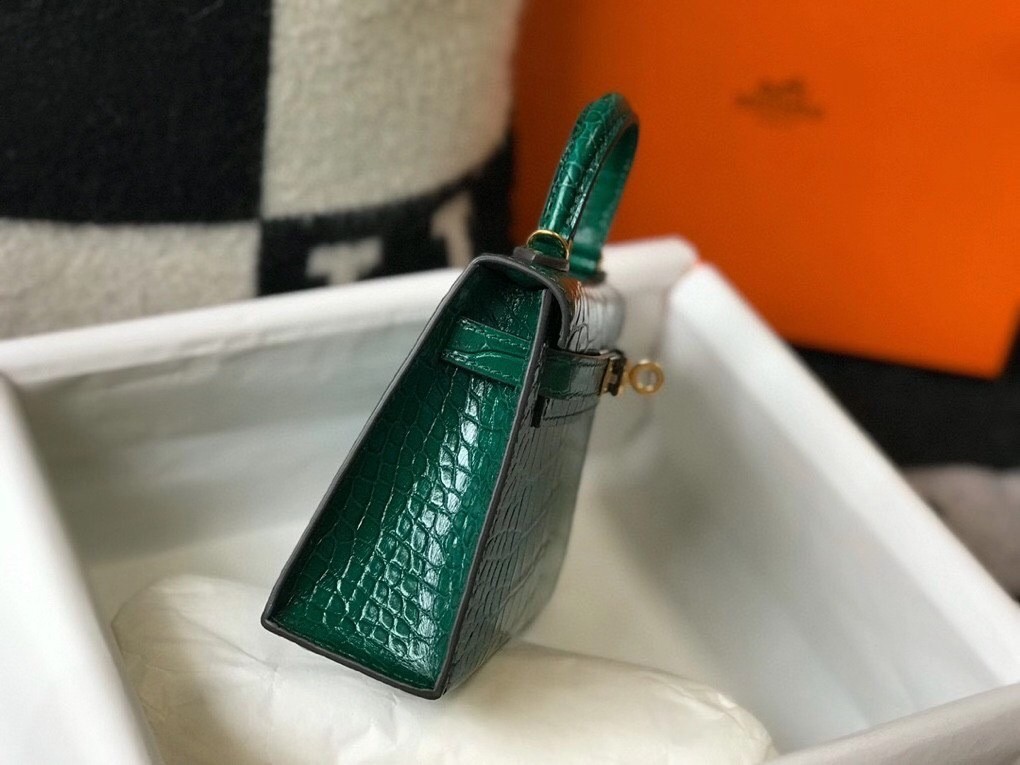H**mes kelly mini ii bag in green embossed crocodile leather
