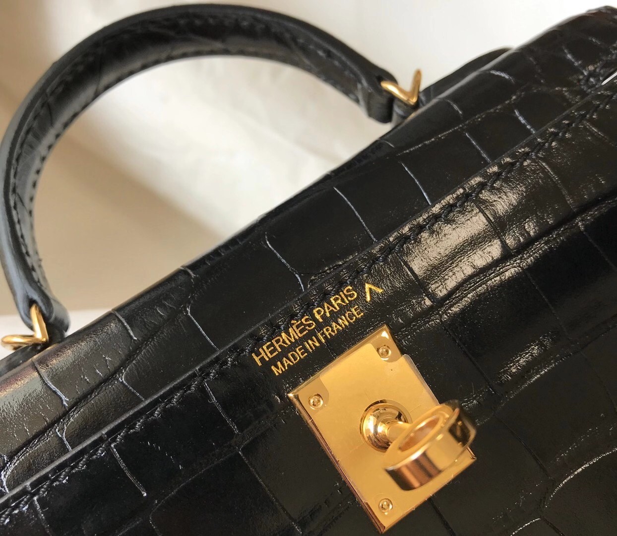 H**mes kelly mini ii bag in black embossed crocodile leather