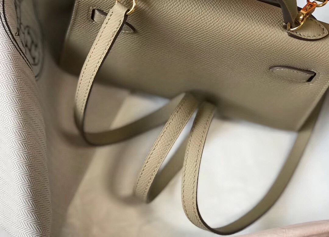 H**mes kelly mini ii bag in gris tourterelle epsom leather