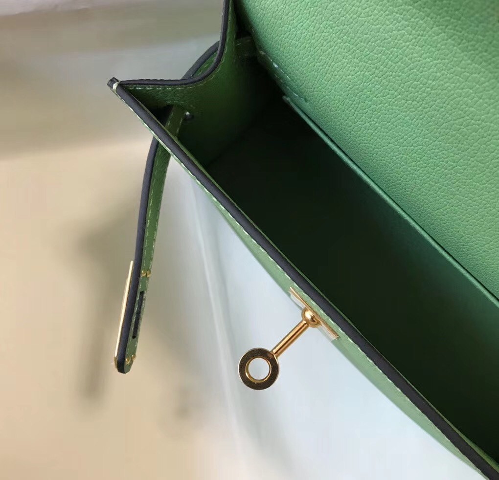H**mes kelly mini ii bag in vert criquet epsom leather