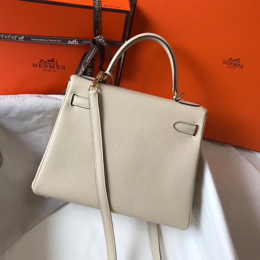 H**mes kelly 28cm retourne bag in beton clemence leather