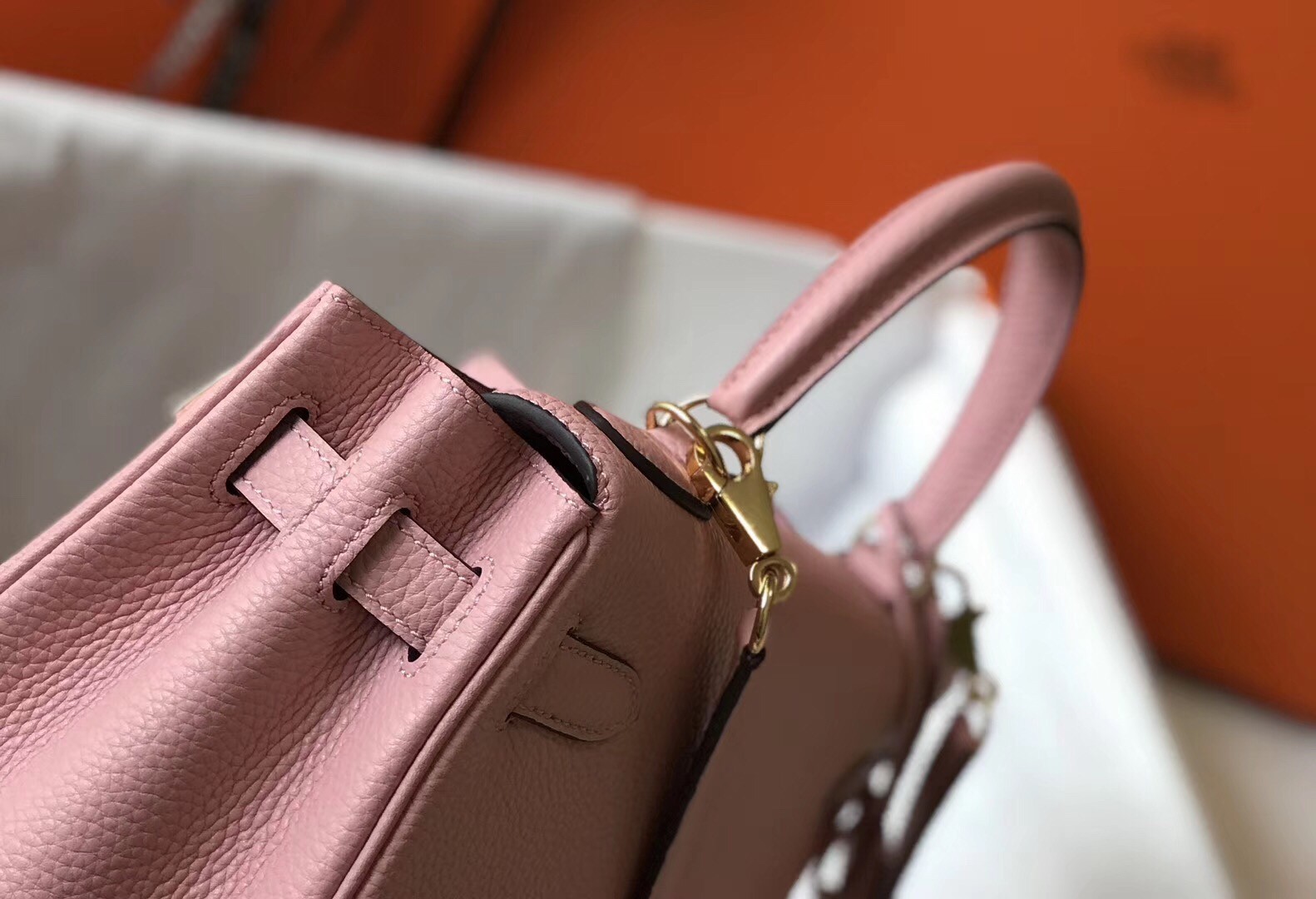 H**mes kelly 28cm retourne bag in pink clemence leather
