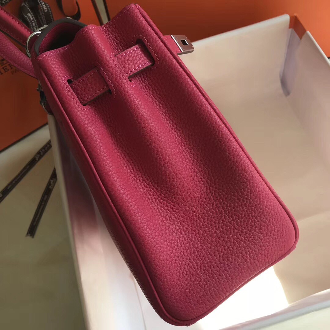 H**mes kelly 28cm retourne bag in rose red clemence leather
