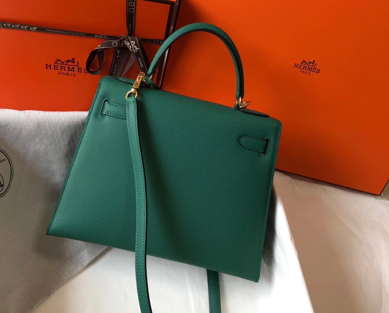 H**mes kelly 28cm sellier bag in malachite epsom leather