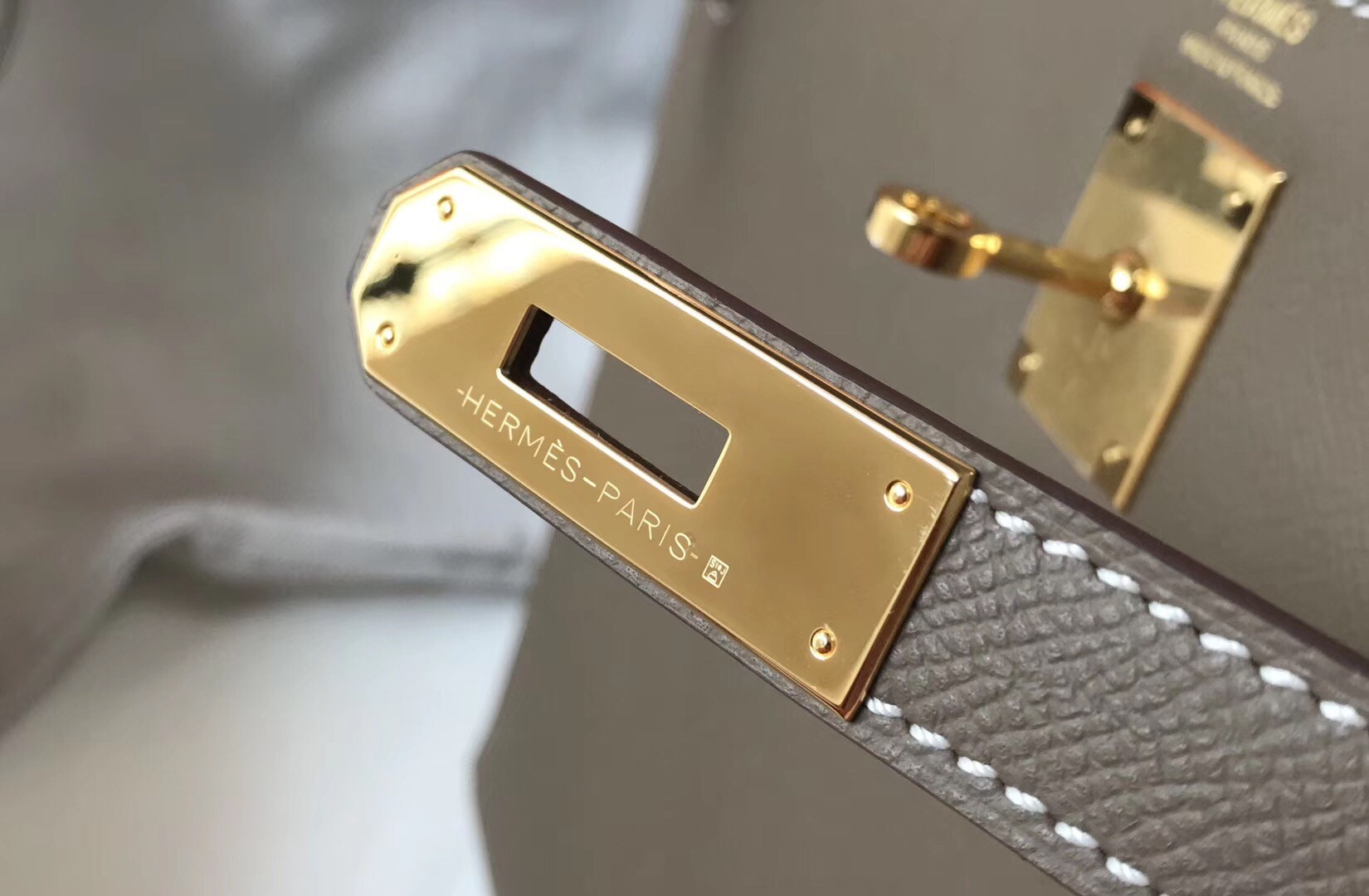 H**mes kelly 28cm sellier bag in taupe epsom leather