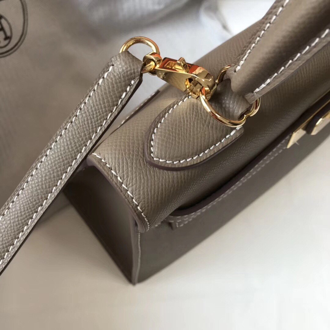 H**mes kelly 28cm sellier bag in taupe epsom leather