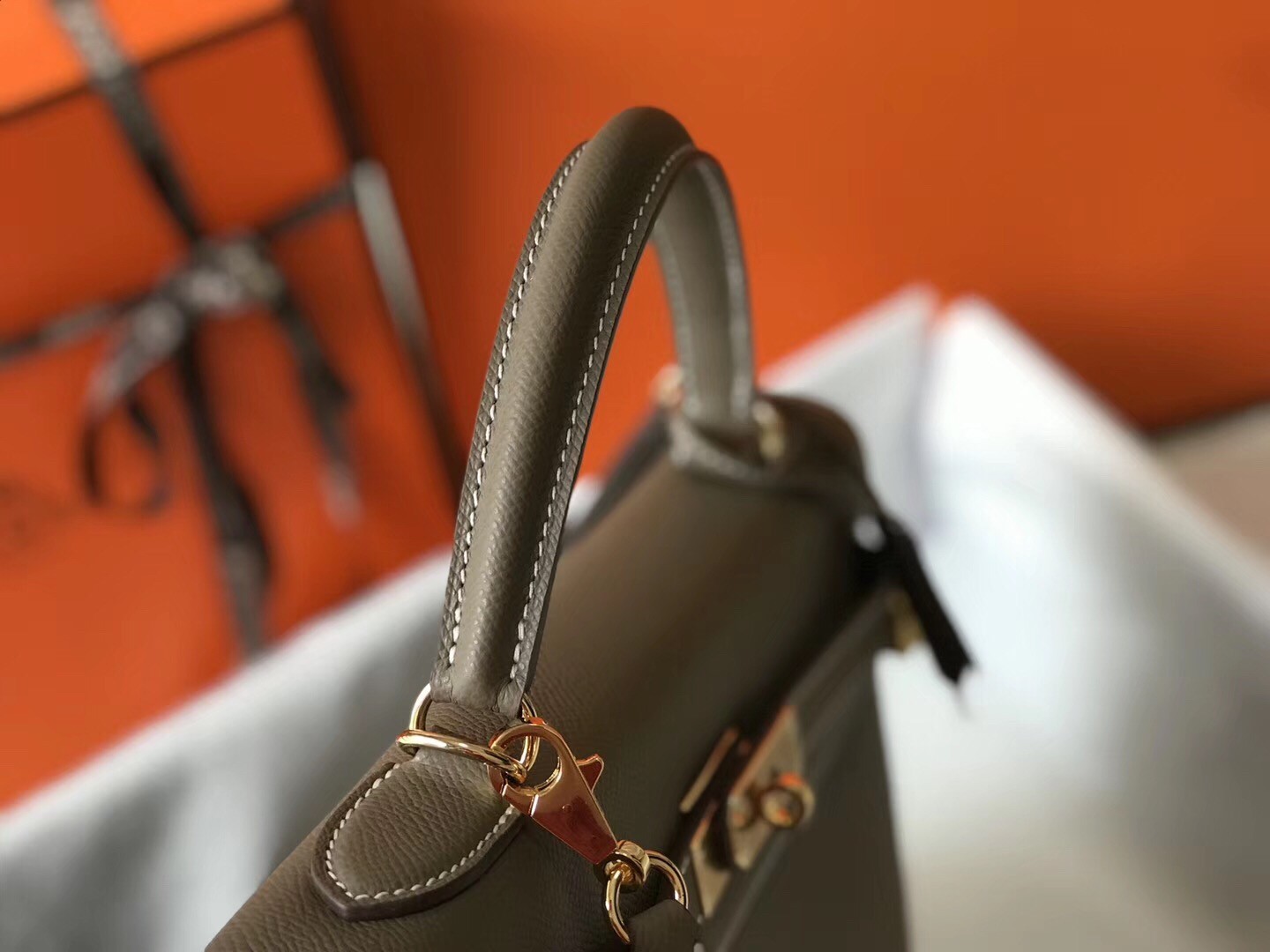 H**mes kelly 28cm sellier bag in taupe epsom leather