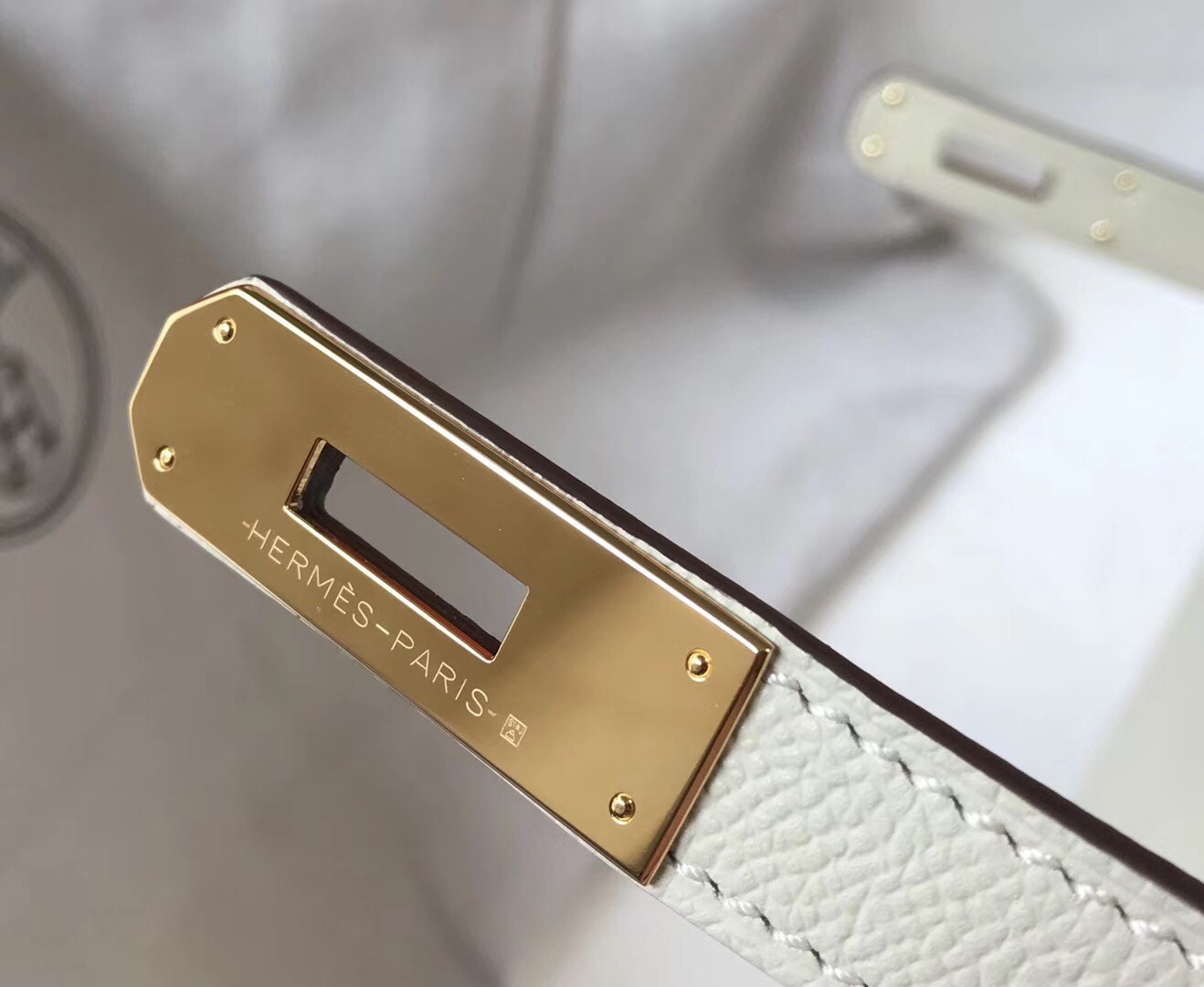 H**mes kelly 28cm sellier bag in white epsom leather