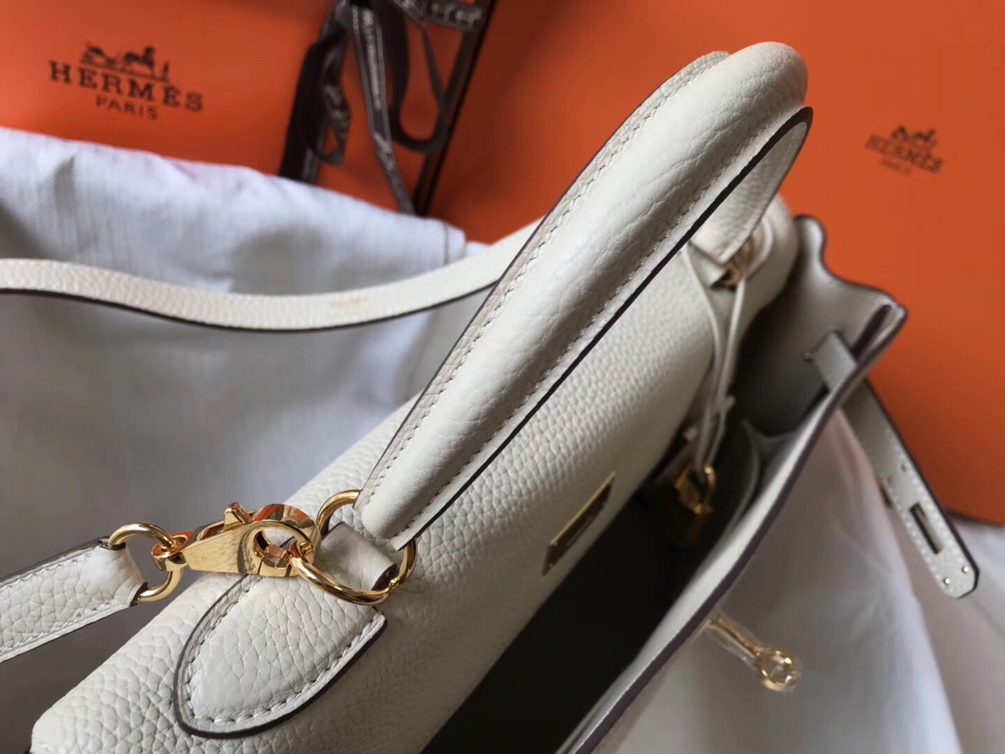 H**mes kelly 32cm retourne bag in beton clemence leather