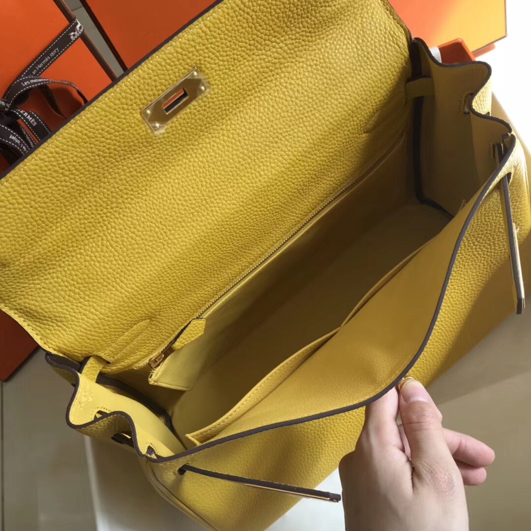 H**mes kelly 32cm retourne bag in soleil clemence leather