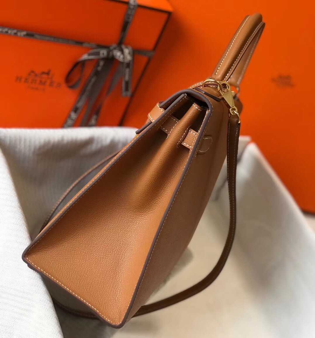 H**mes kelly 32cm sellier bag in gold epsom leather