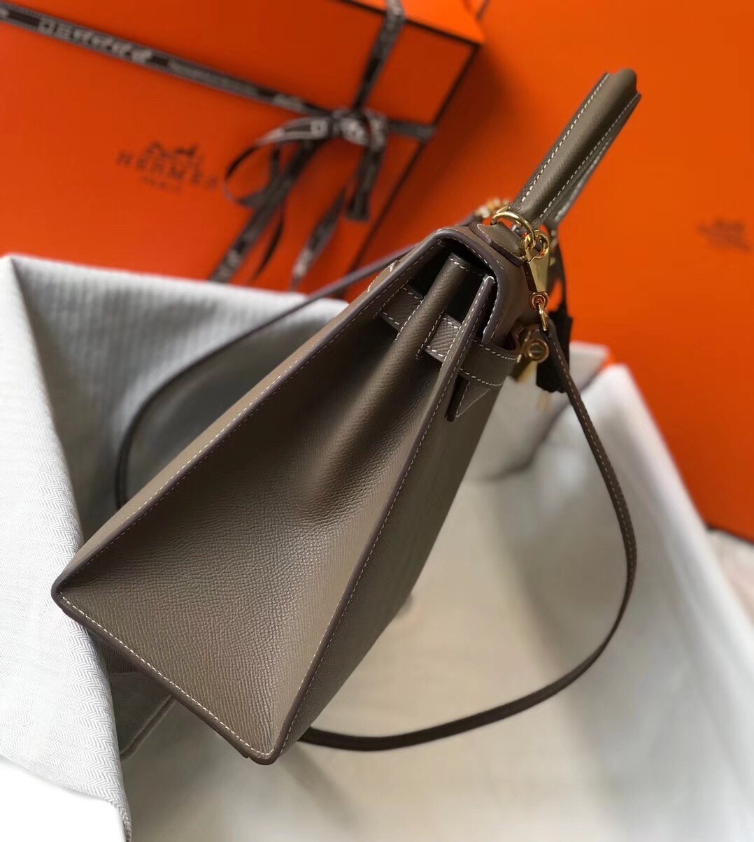 H**mes kelly 32cm sellier bag in taupe epsom leather