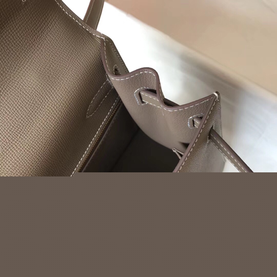 H**mes kelly 32cm sellier bag in taupe epsom leather