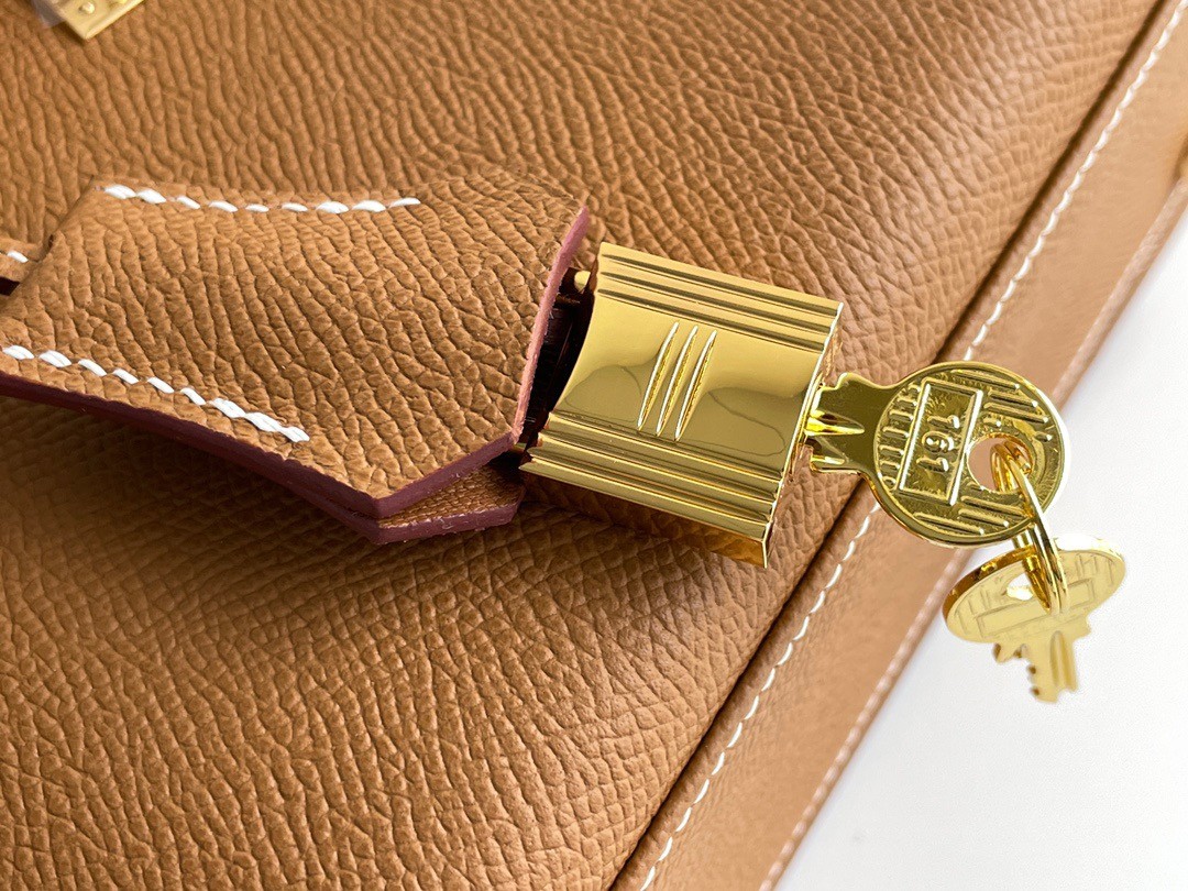 H**mes kelly en desordre 20 handmade bag in gold epsom calfskin