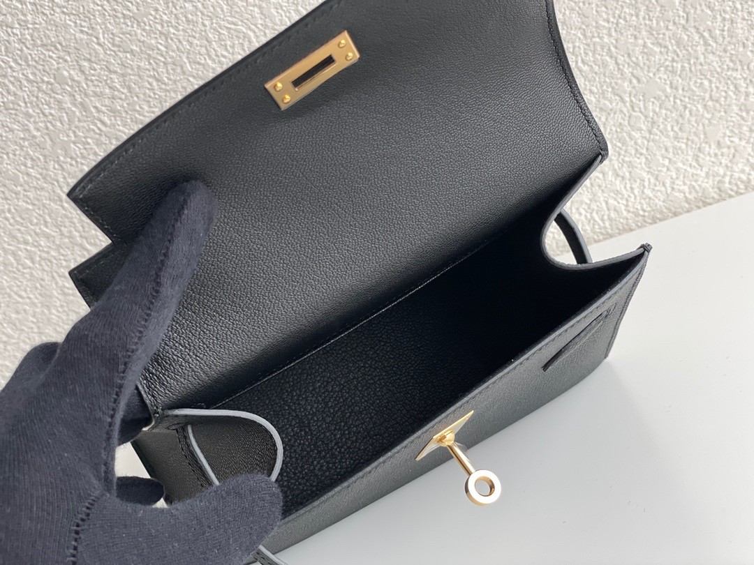 H**mes kelly en desordre 20 handmade bag in black epsom calfskin