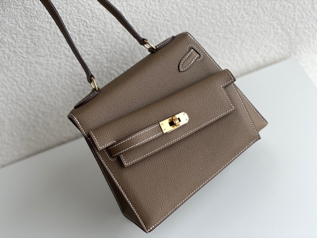 H**mes kelly en desordre 20 handmade bag in taupe epsom calfskin