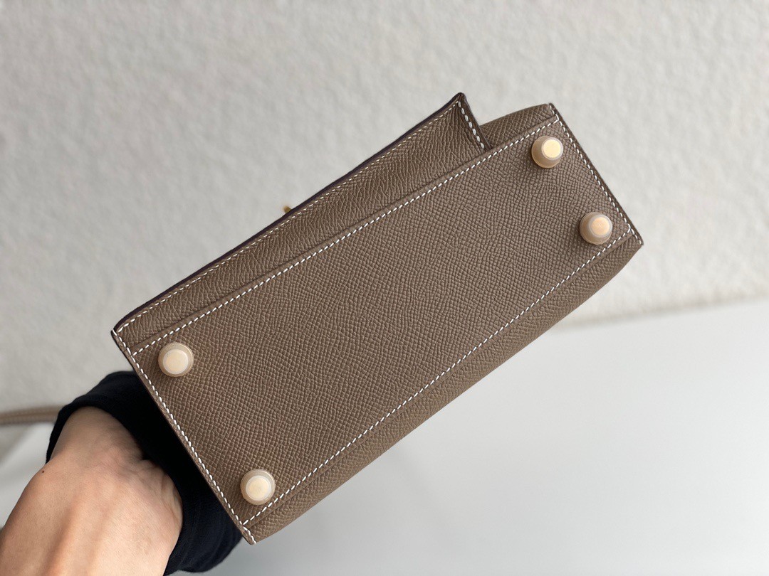H**mes kelly en desordre 20 handmade bag in taupe epsom calfskin