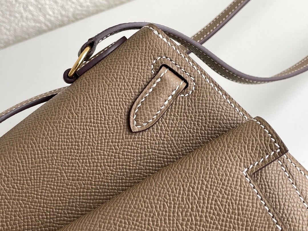 H**mes kelly en desordre 20 handmade bag in taupe epsom calfskin