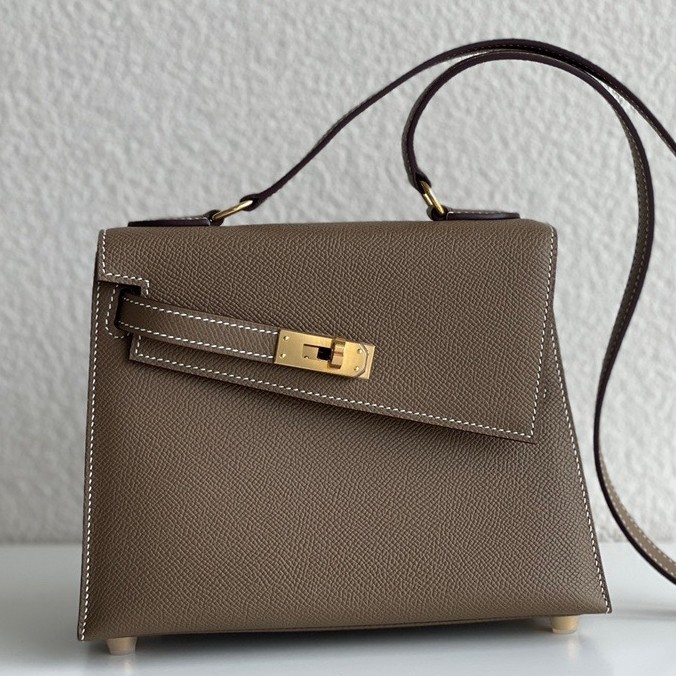 H**mes kelly en desordre 20 handmade bag in taupe epsom calfskin