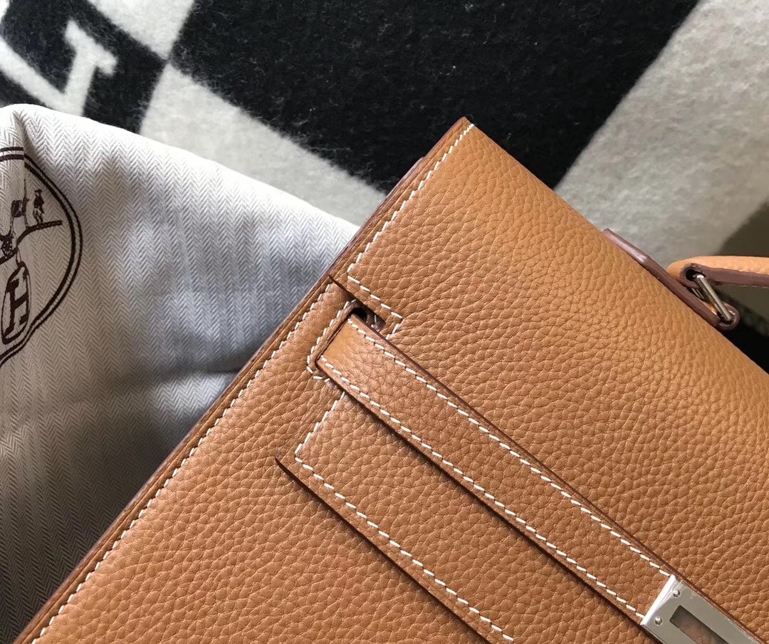 H**mes kelly depeche 34 briefcase in brown calfskin