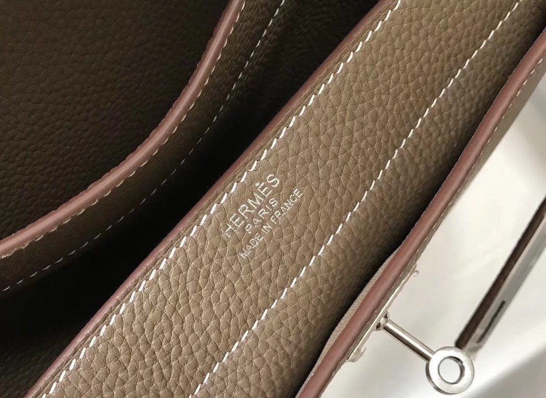 H**mes kelly depeche 38 briefcase in taupe calfskin
