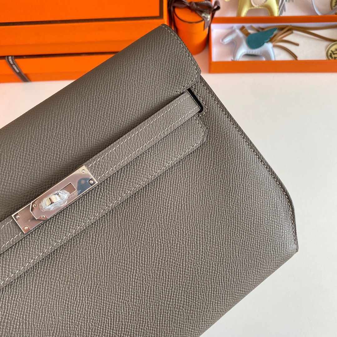 H**mes kelly depeches 25 pouch in etain epsom calfskin