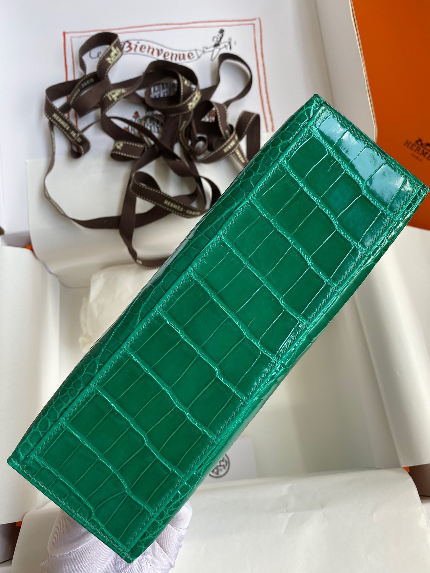 H**mes kelly pochette handmade bag in vert emerald shiny alligator leather