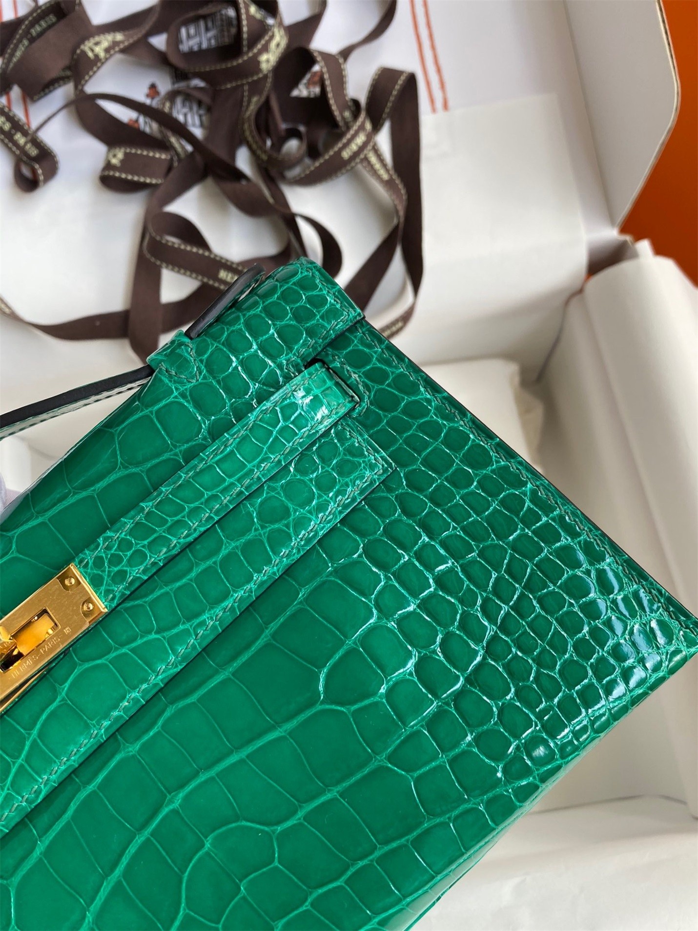 H**mes kelly pochette handmade bag in vert emerald shiny alligator leather