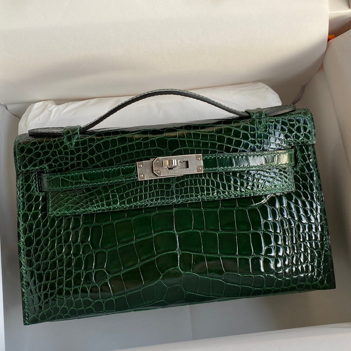 H**mes kelly pochette handmade bag in vert fonce shiny alligator leather