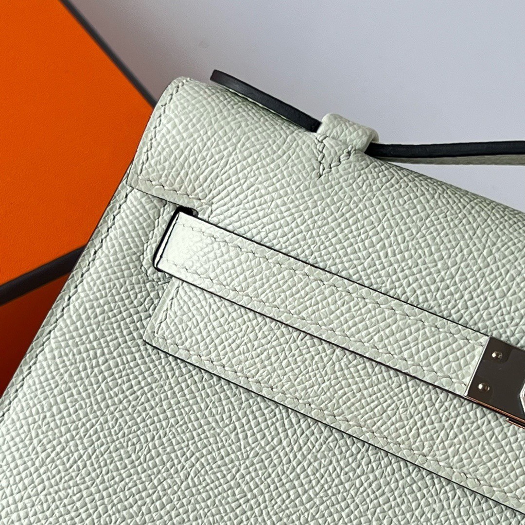H**mes kelly pochette handmade bag in vert fizz epsom calfskin