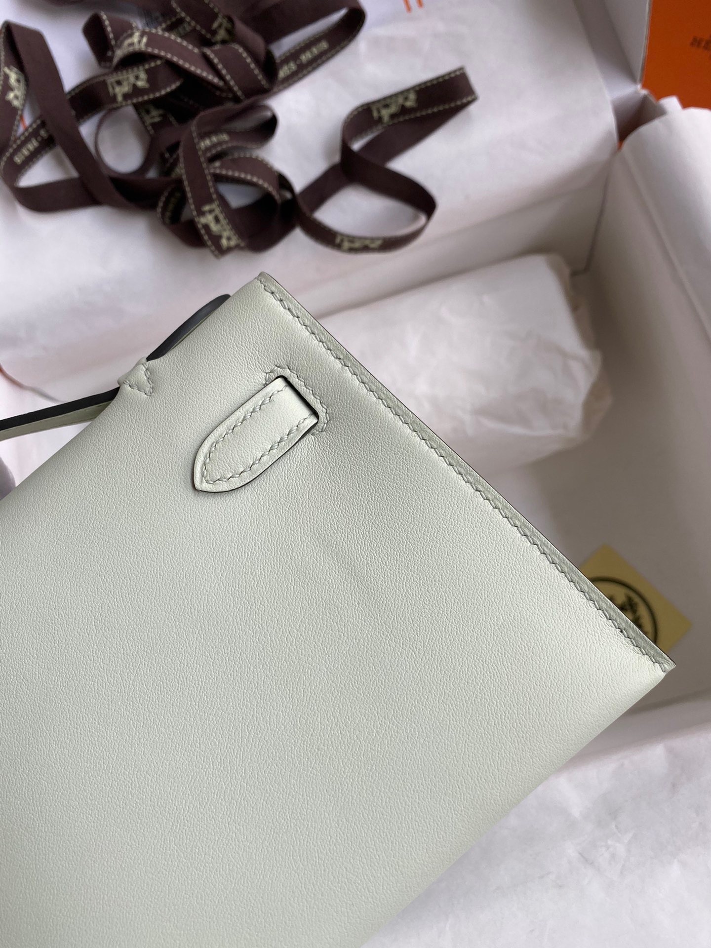 H**mes kelly pochette handmade bag in vert fizz swift calfskin