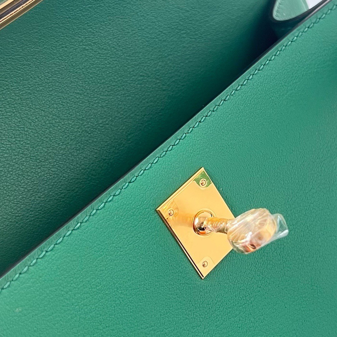 H**mes kelly pochette handmade bag in vert vertigo swift calfskin