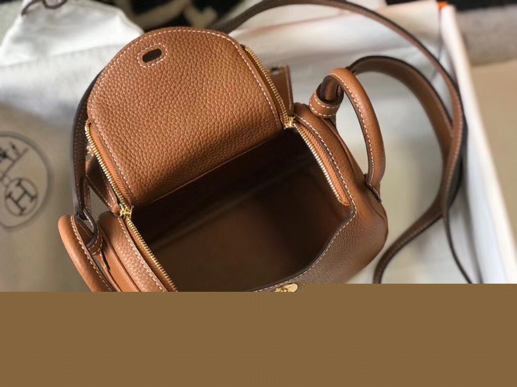 H**mes lindy mini bag in gold clemence calfskin