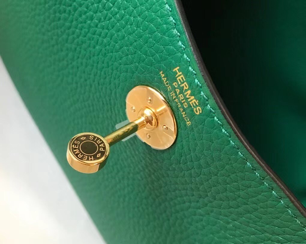H**mes lindy mini bag in green clemence calfskin