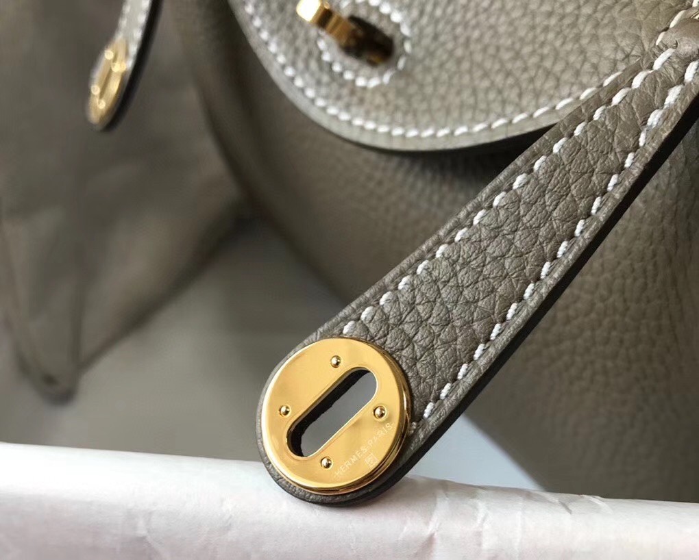 H**mes lindy mini bag in taupe clemence calfskin