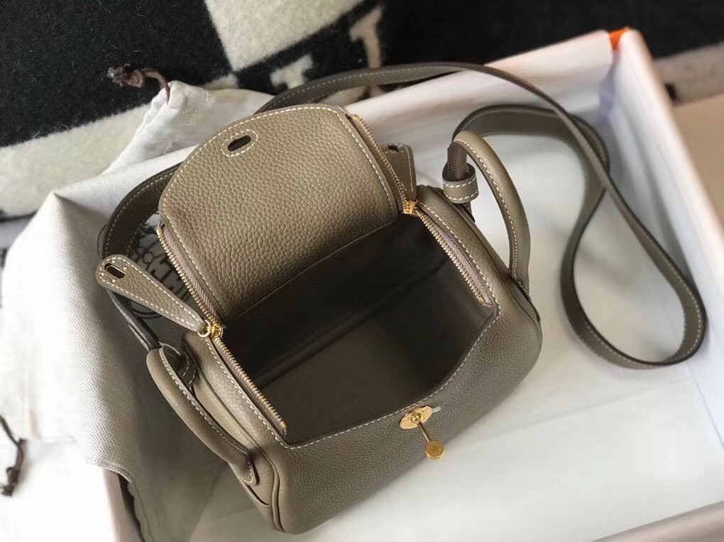 H**mes lindy mini bag in taupe clemence calfskin