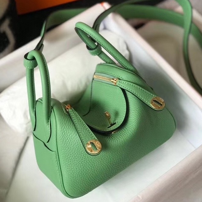 H**mes lindy mini bag in vert criquet clemence calfskin