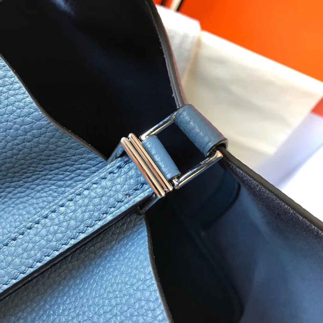 H**mes picotin lock 18 bag in blue agate clemence leather