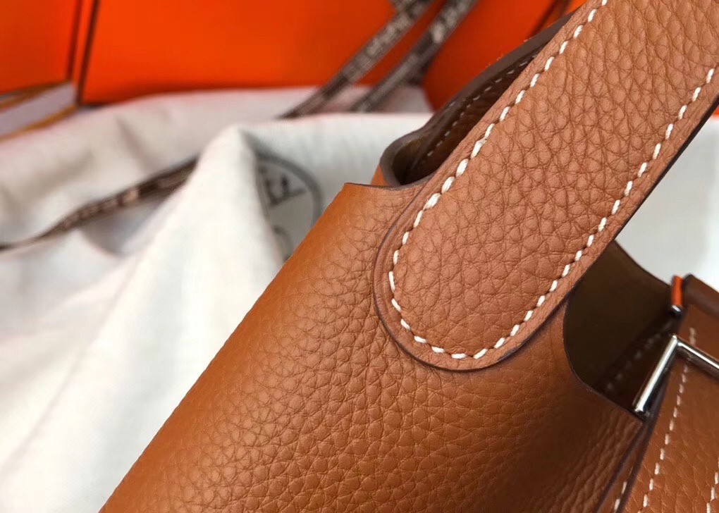 H**mes picotin lock 18 bag in gold clemence leather