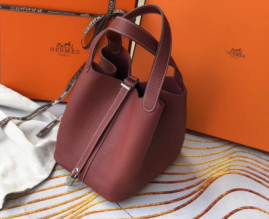 H**mes picotin lock 22 bag in bordeaux clemence leather