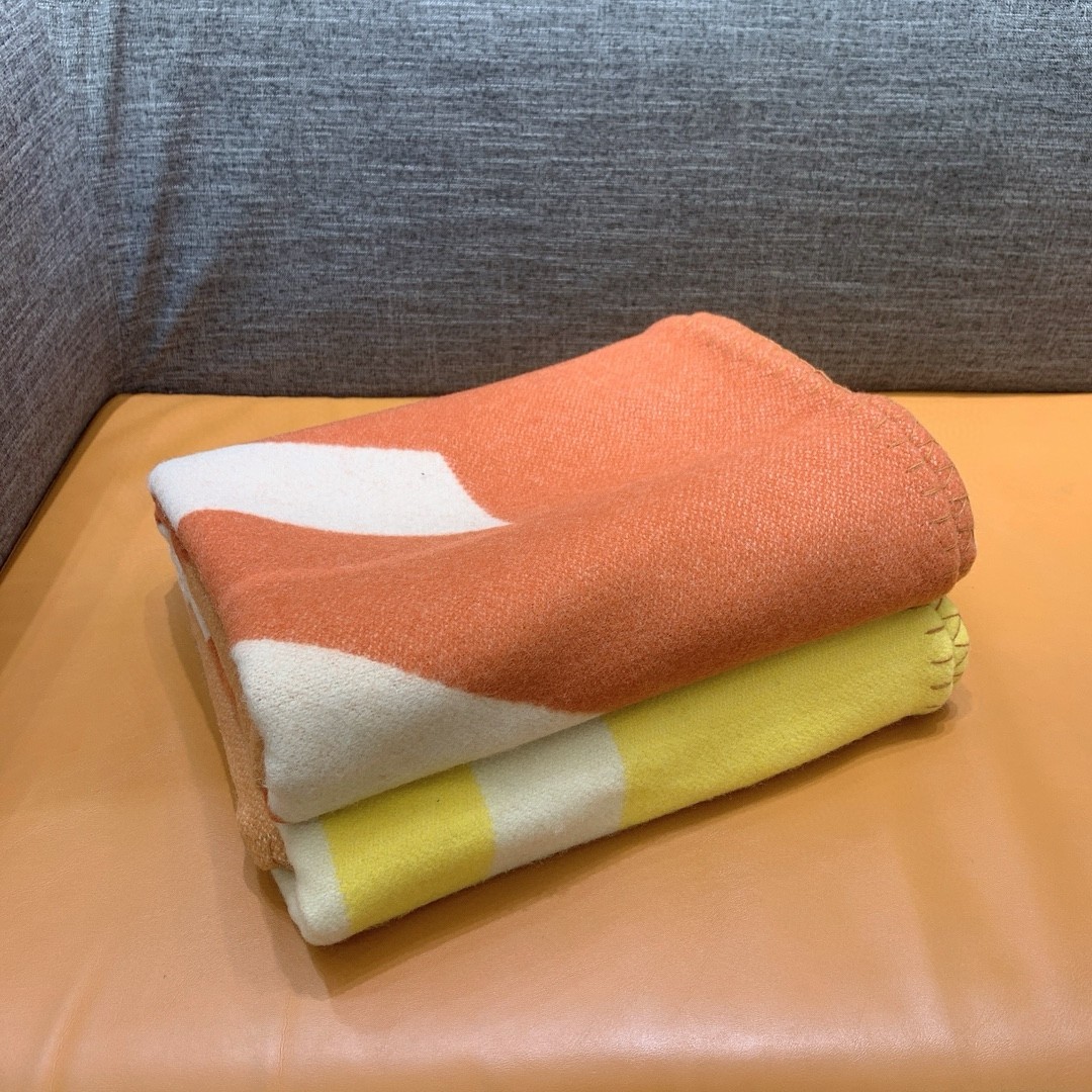 H**mes avalon h club blanket in terre cuite/yellow cashmere