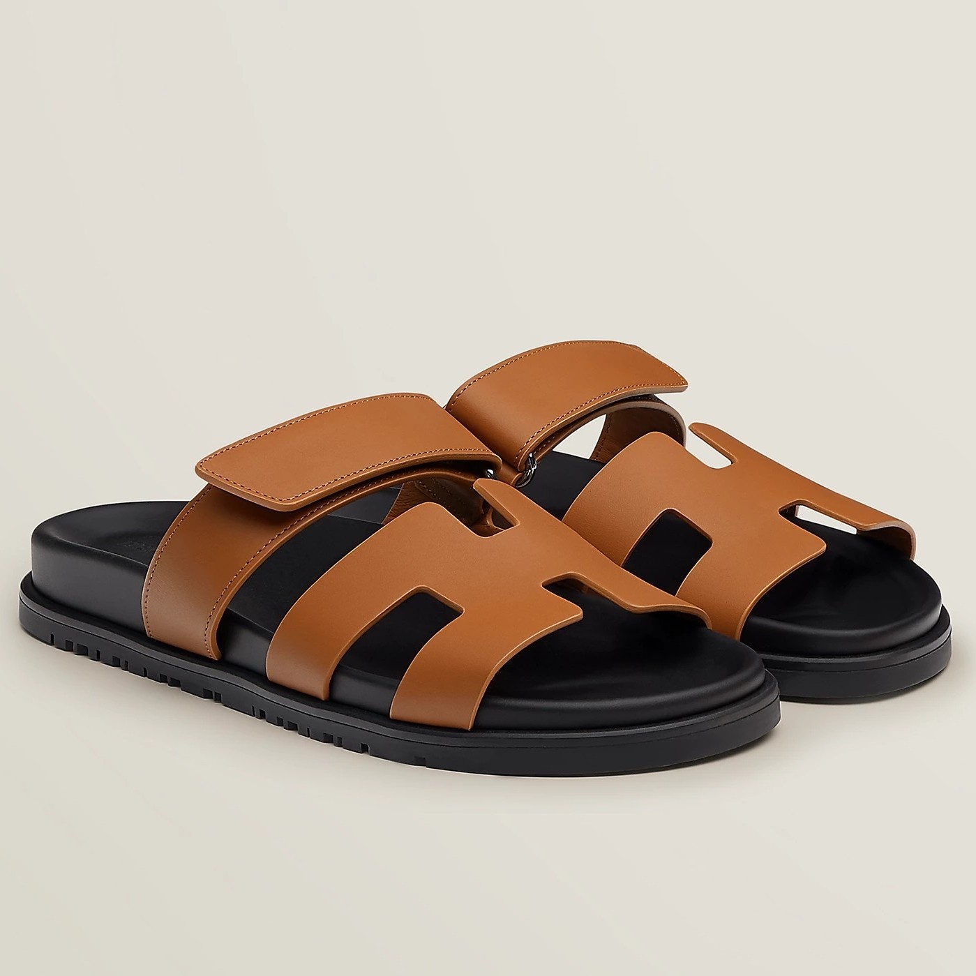 H**mes men''s chypre sandals in brown calfskin