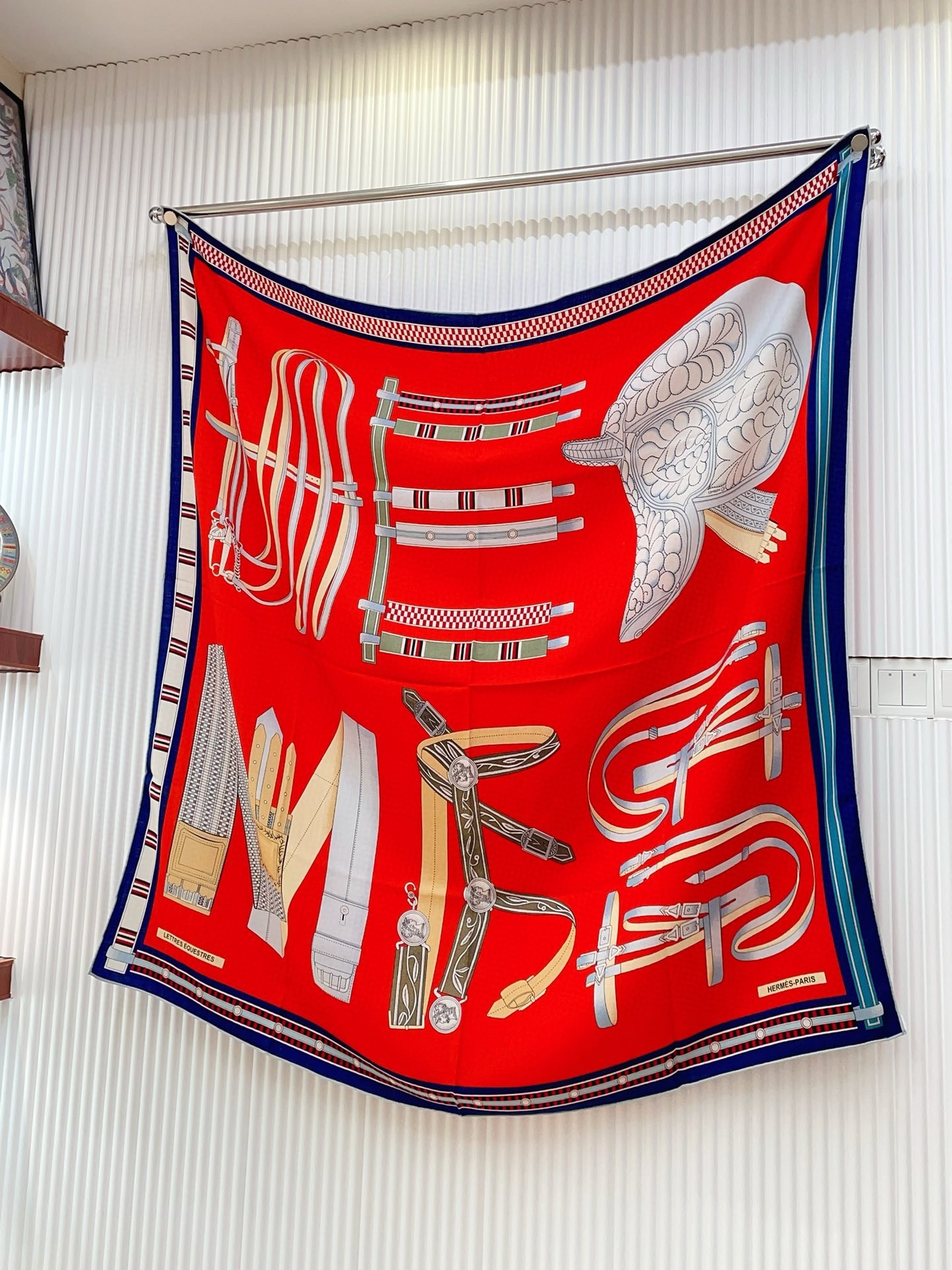 H**mes piment lettres equestres shawl 140