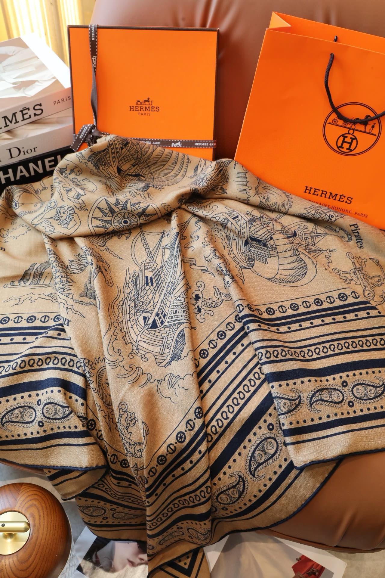 H**mes caramel tatouages marins bandana shawl 140