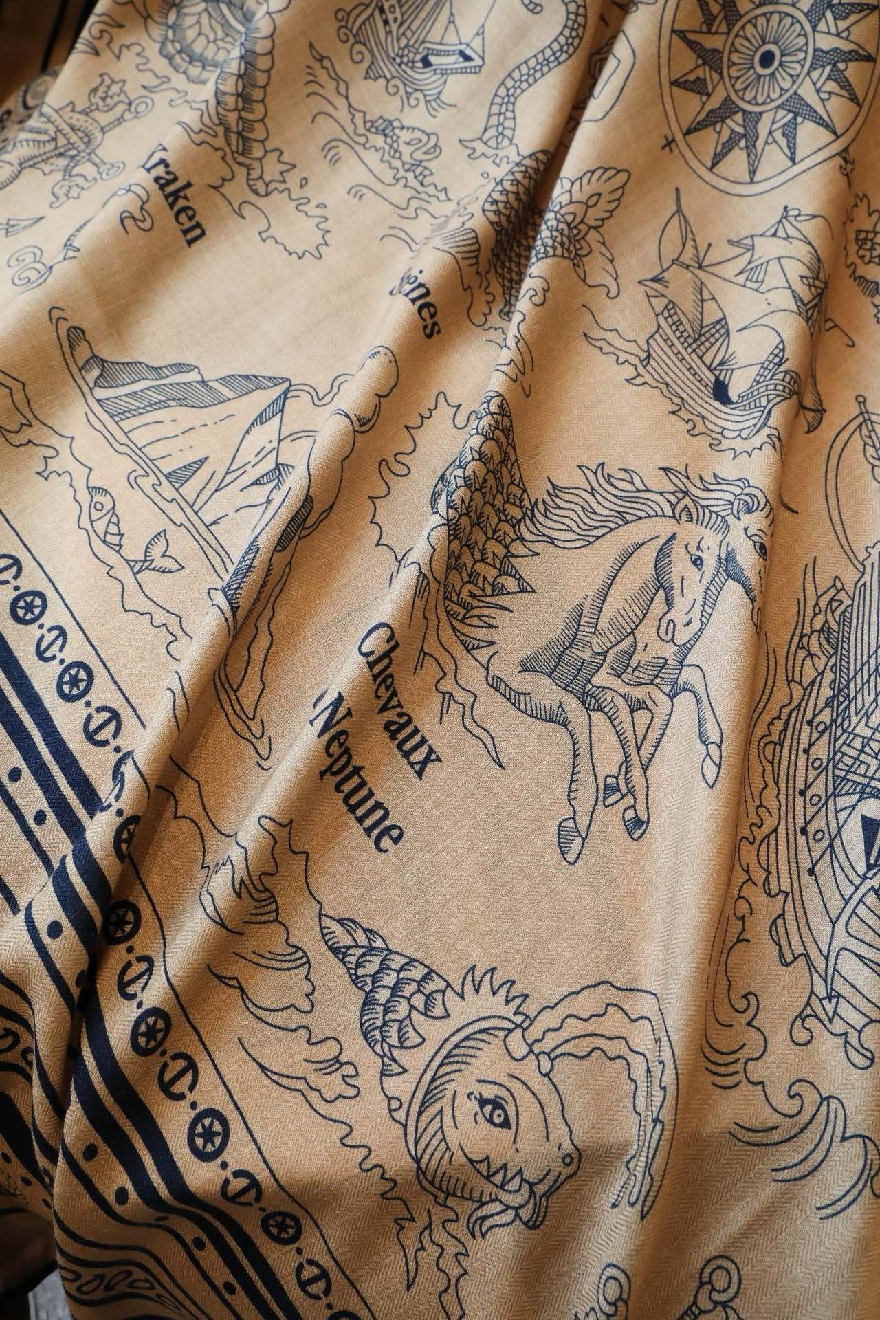 H**mes caramel tatouages marins bandana shawl 140