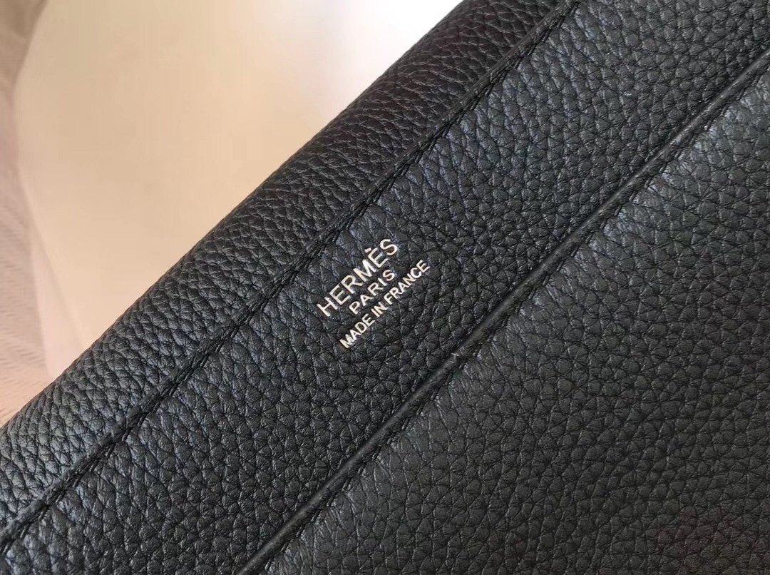 H**mes steve 35 messenger bag in black clemence calfskin