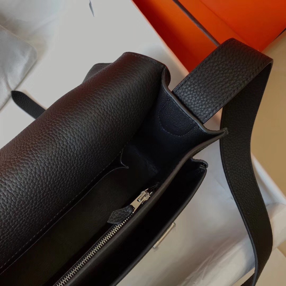 H**mes steve 35 messenger bag in black clemence calfskin