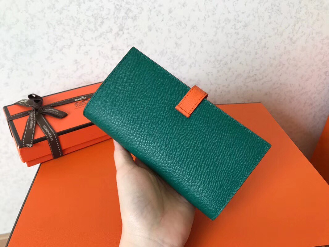 H**mes bi-color epsom bearn wallet malachite/orange