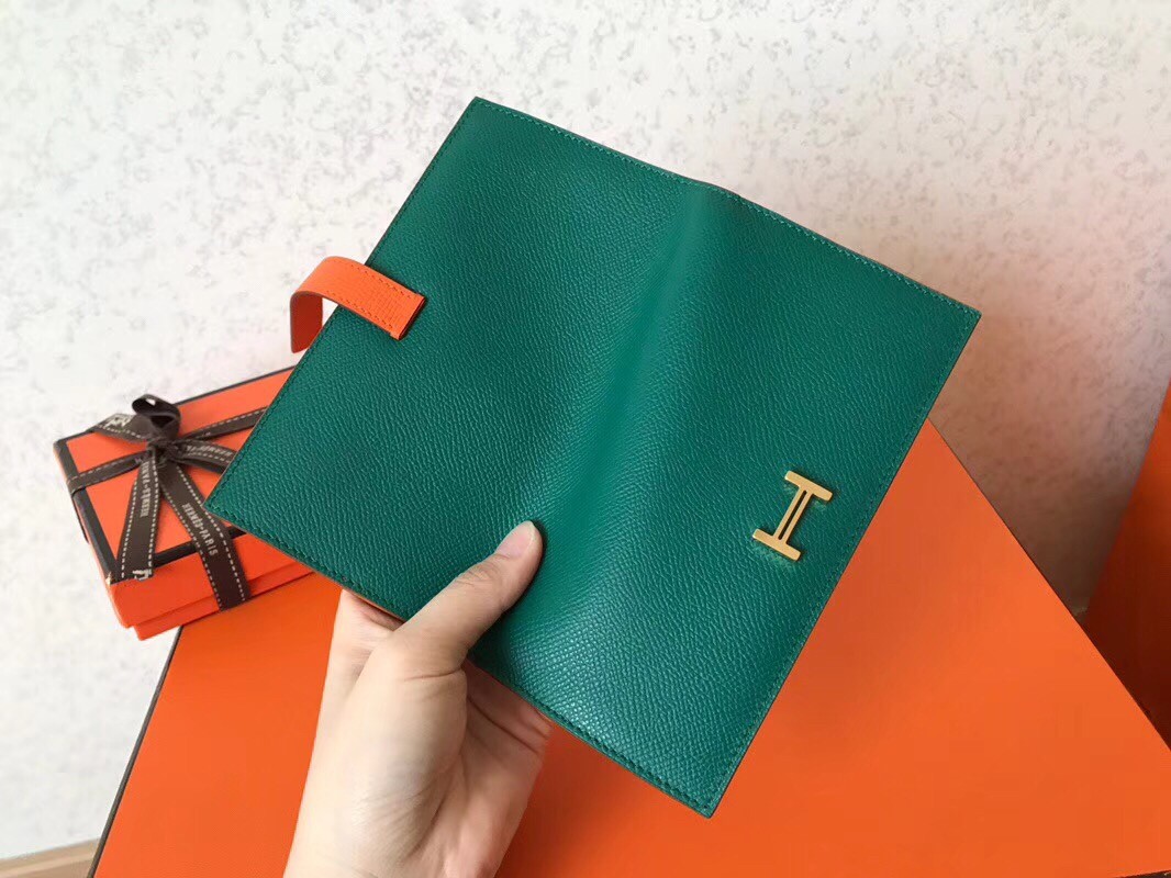 H**mes bi-color epsom bearn wallet malachite/orange