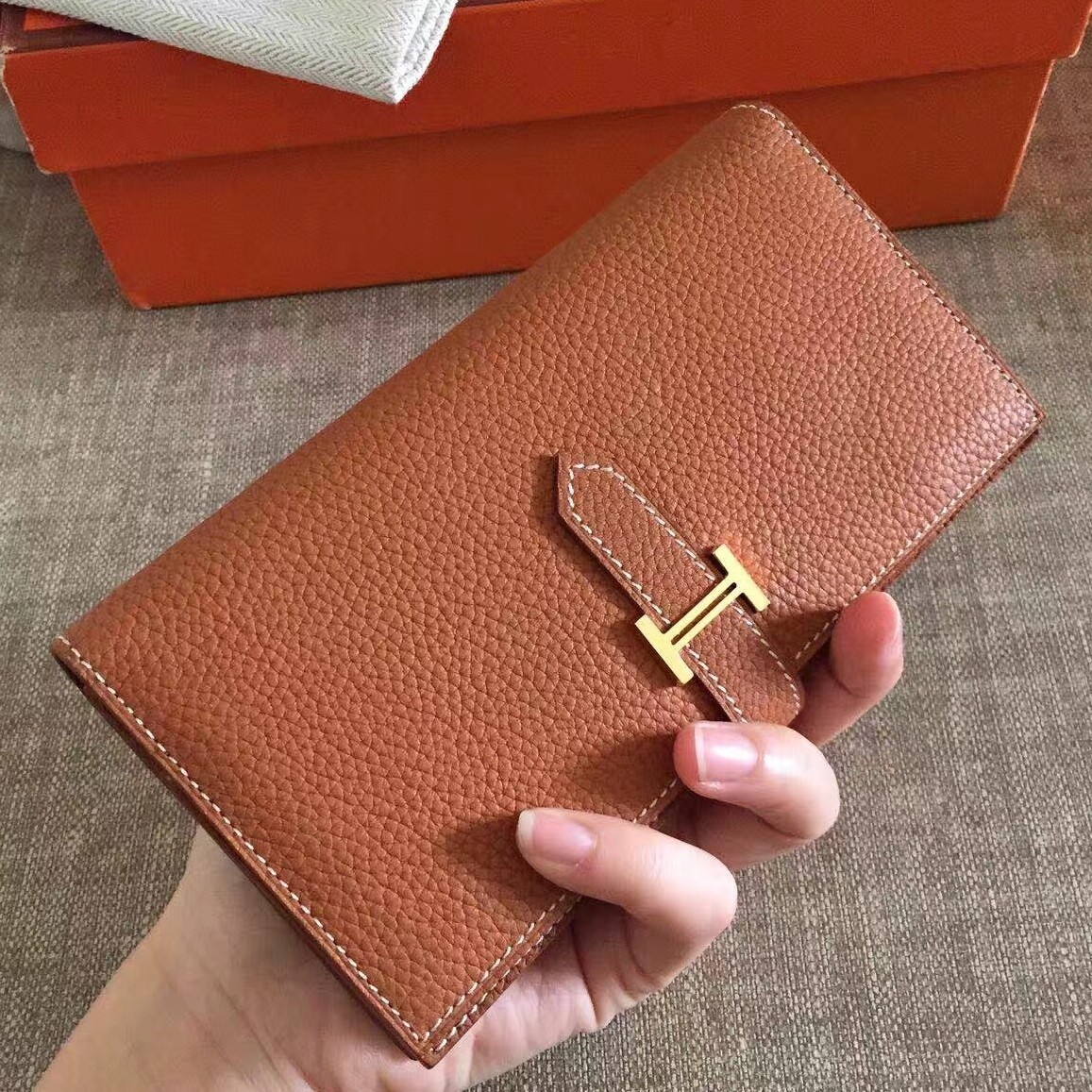 H**mes brown clemence bearn gusset wallet